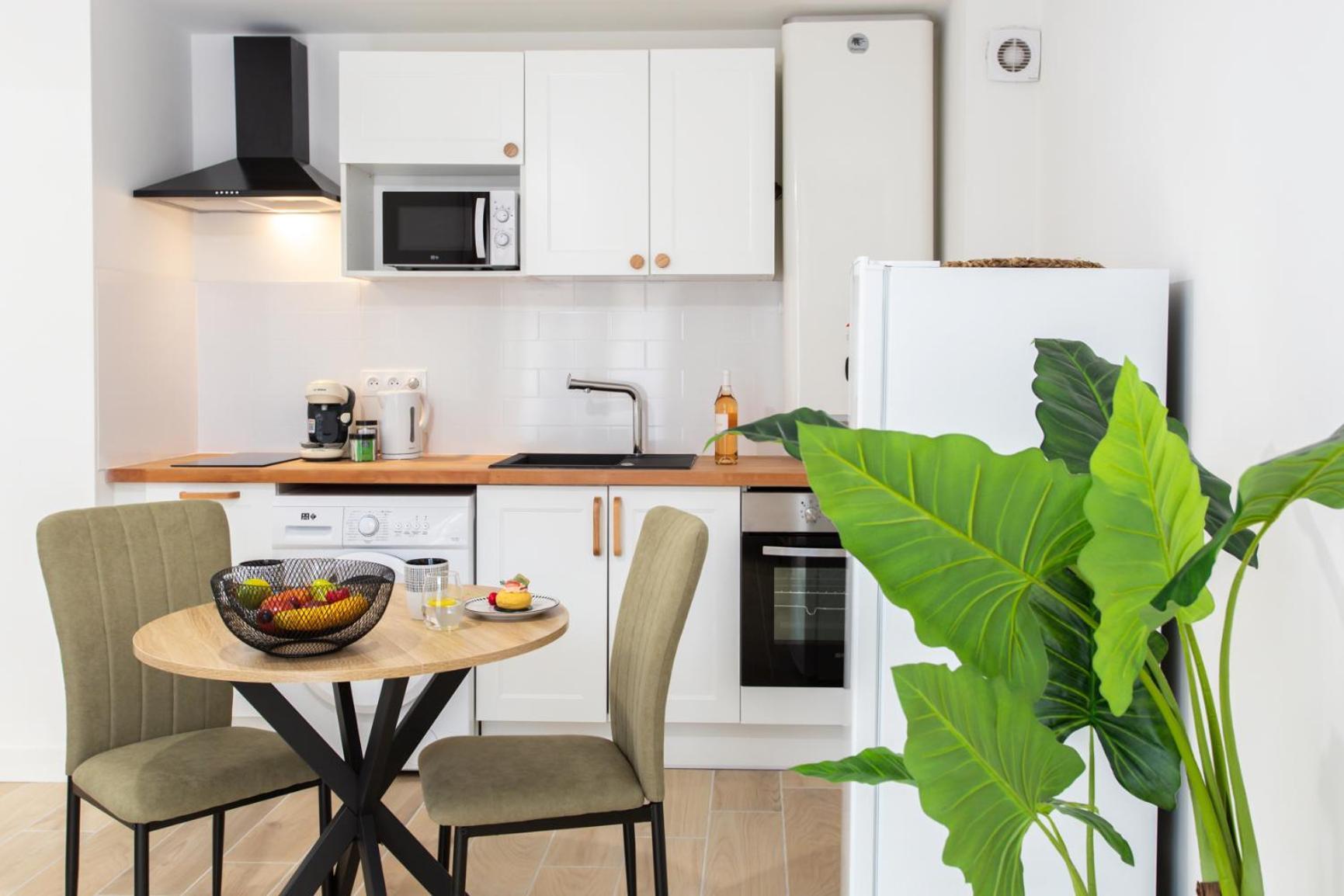 #58 Clim & Balcon 5mins Marche De La Apartment Nizza